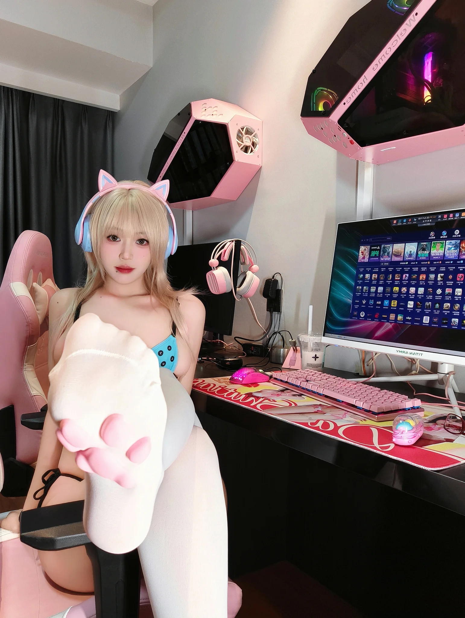 电竞女友 · 78