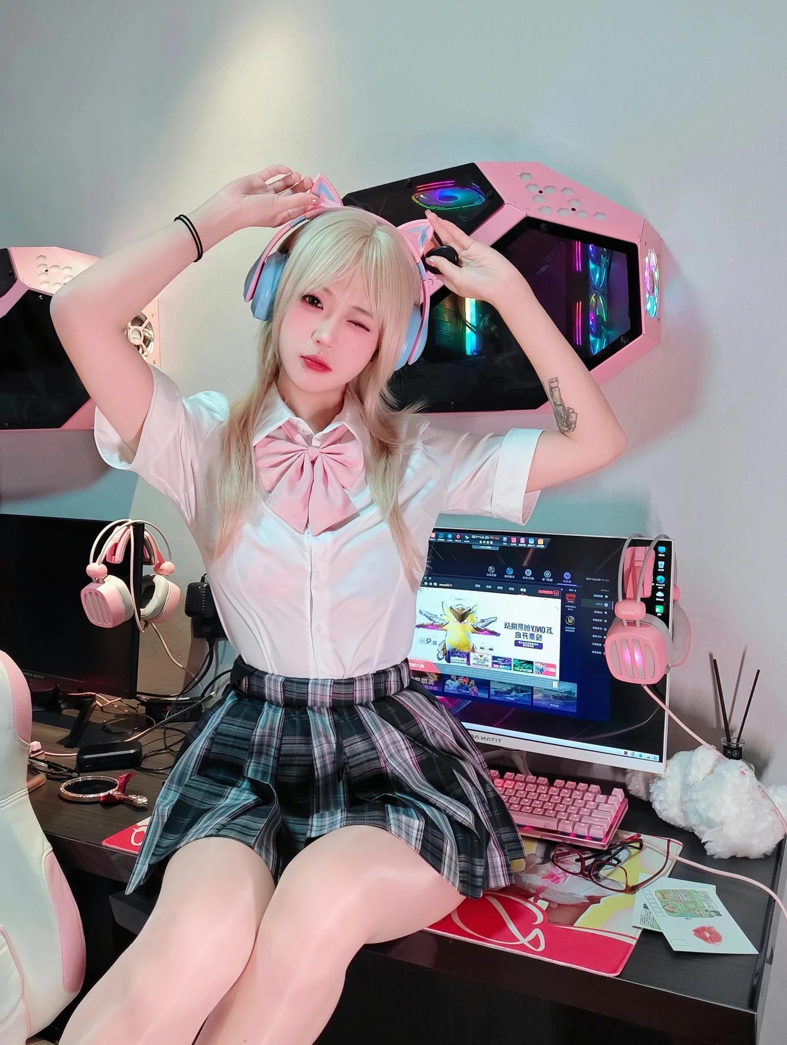 电竞女友 · 3