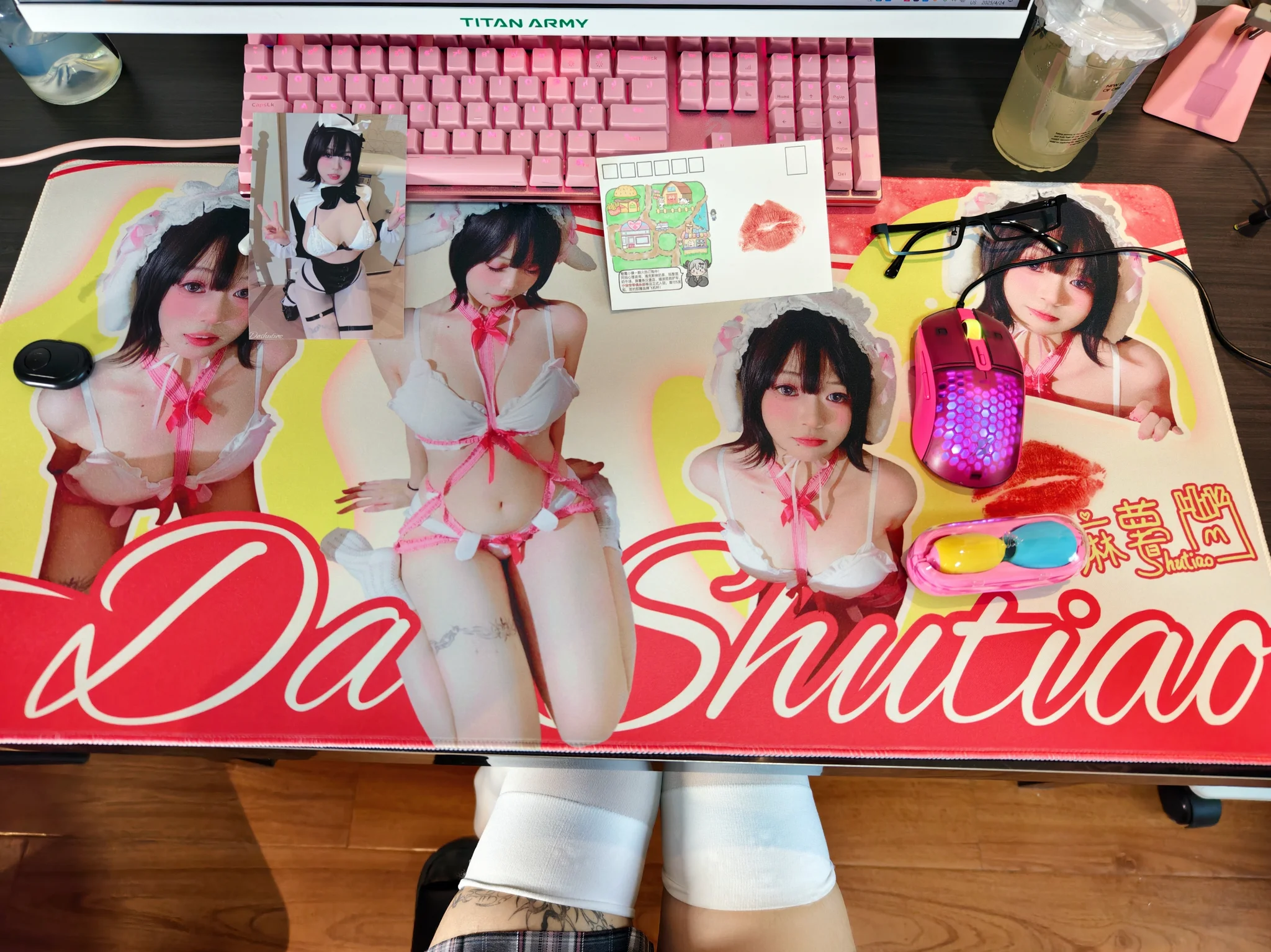 电竞女友 · 1