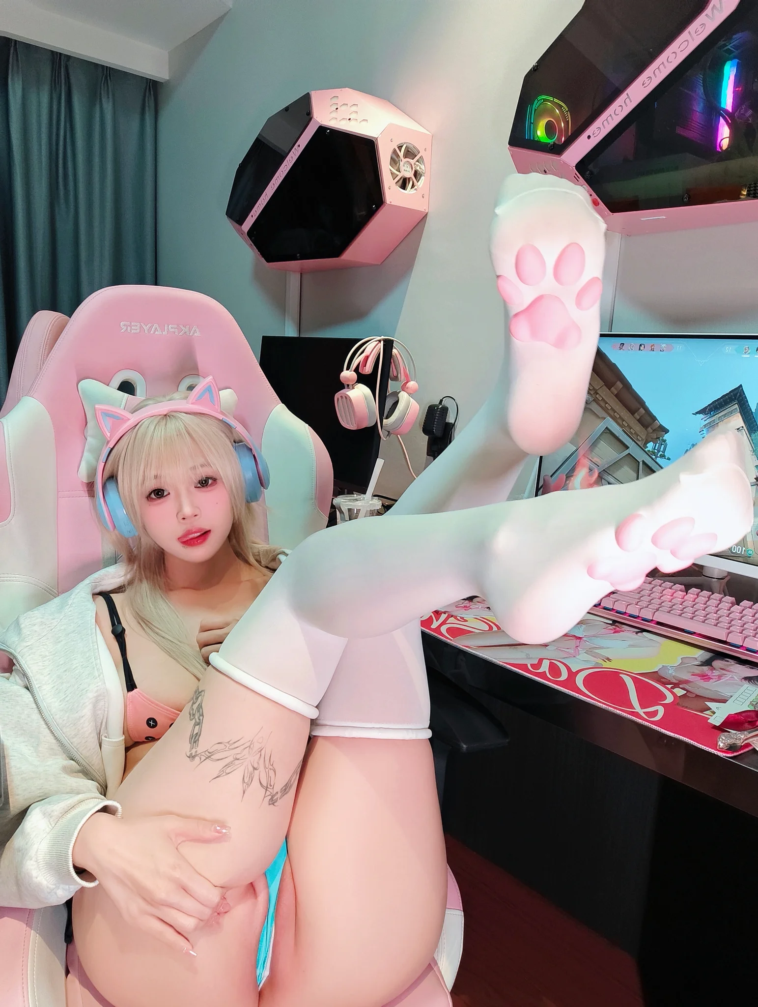 电竞女友 · 83